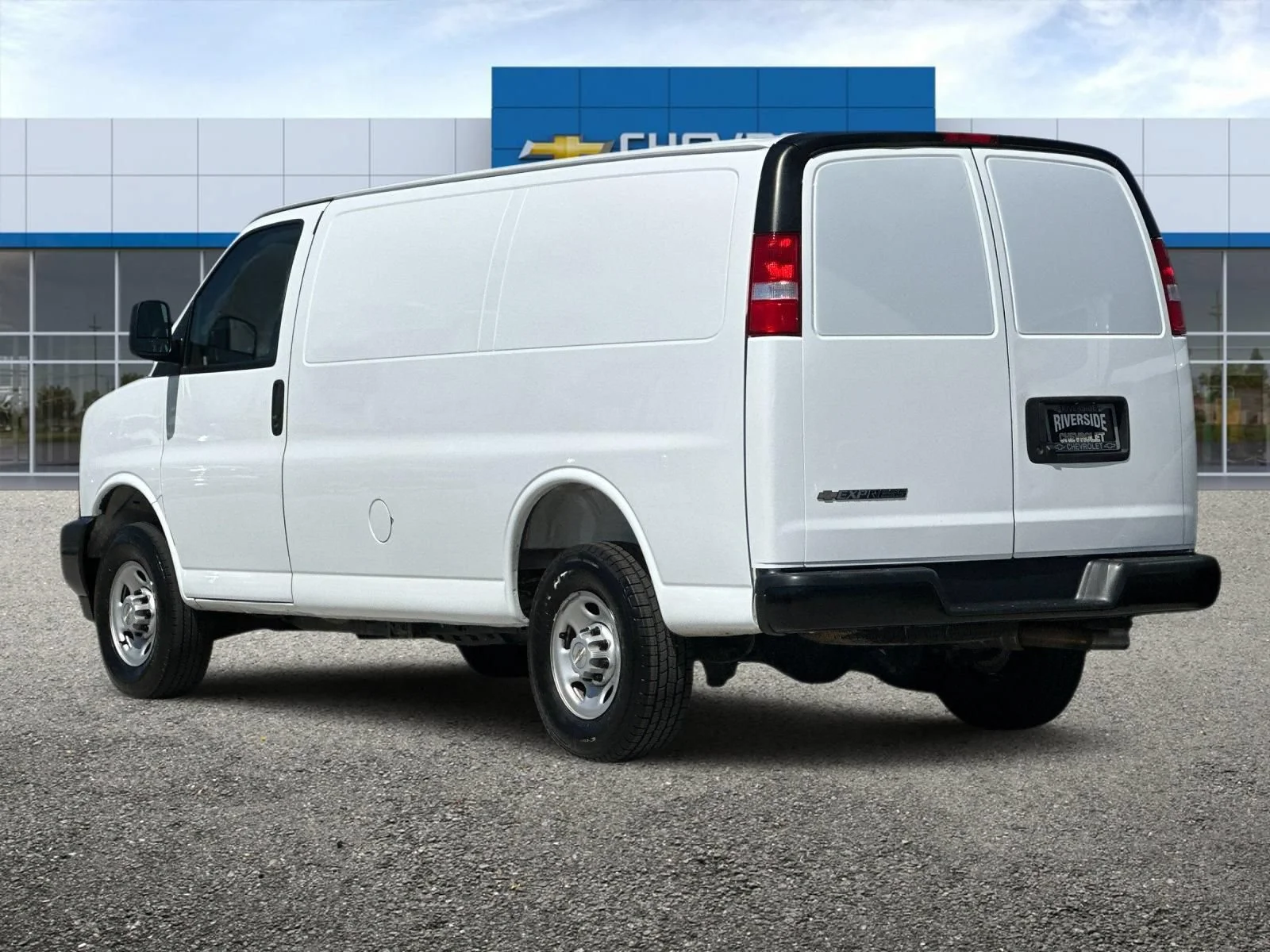 Used 2025 Summit White Chevrolet WT image 6