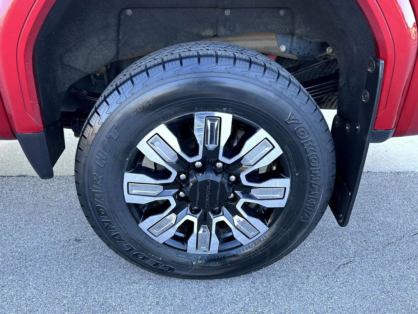 Used 2024 Red GMC Denali image 22