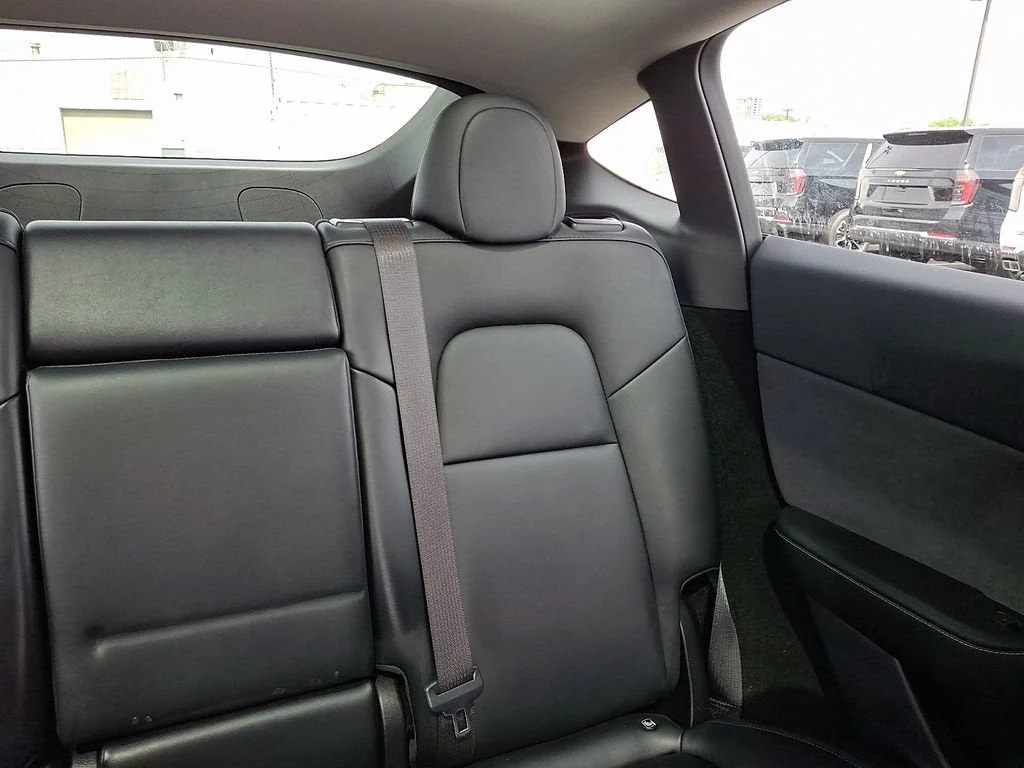 Used 2023  Tesla Long Range image 52