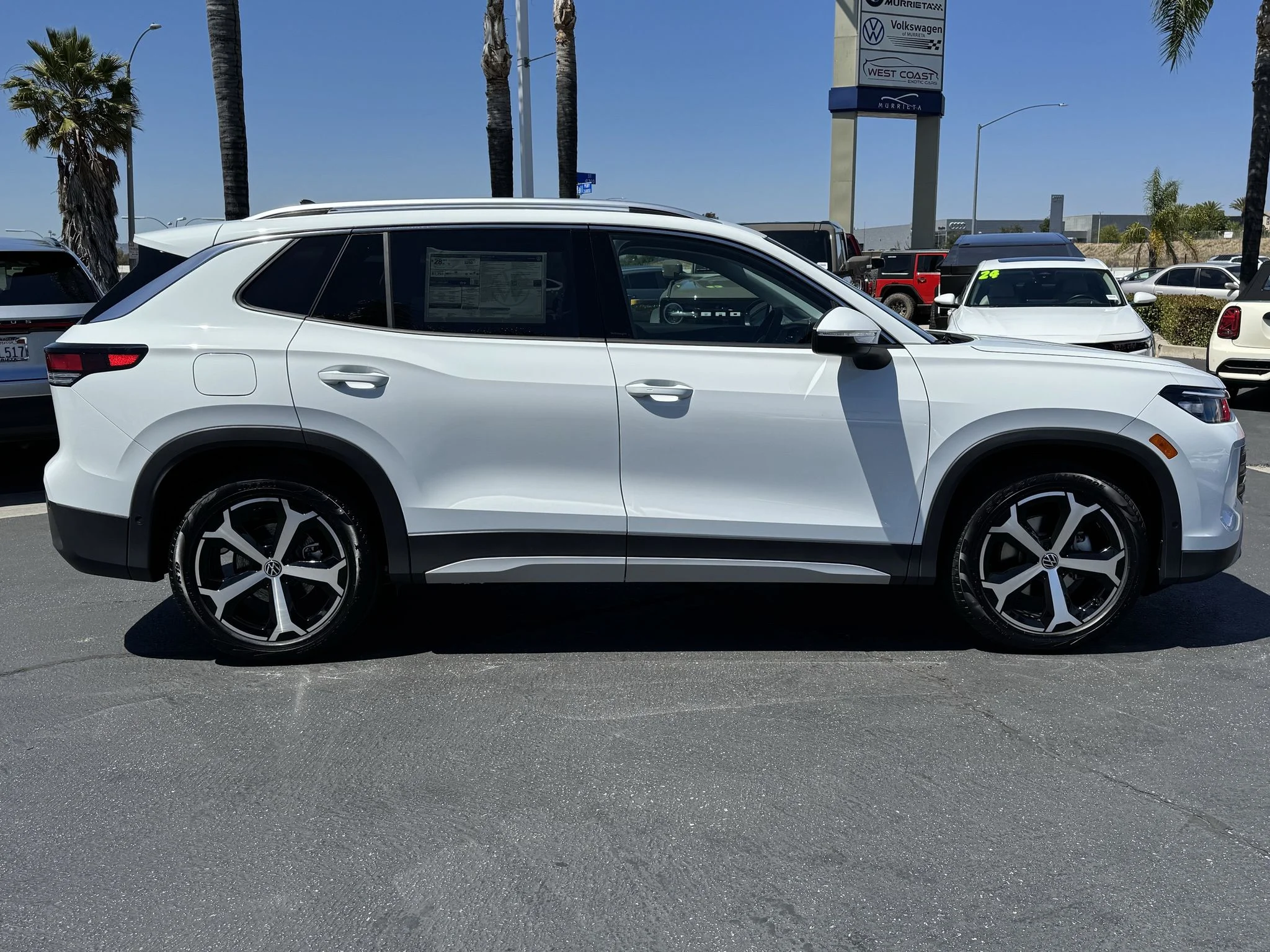 New 2026 Pure White Volkswagen SE image 8
