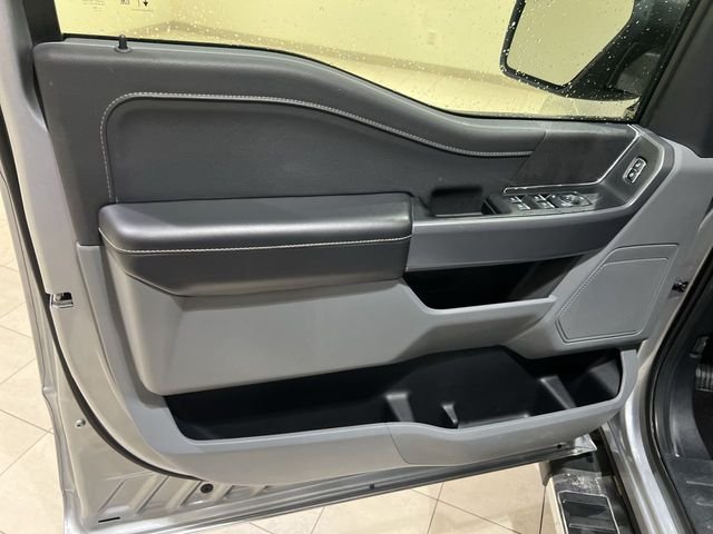 Used 2025 Silver Ford XLT image 18