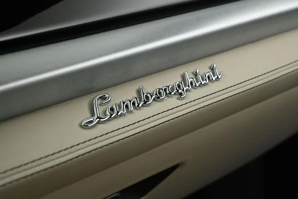 Used 2026 Blue Lamborghini SE image 18