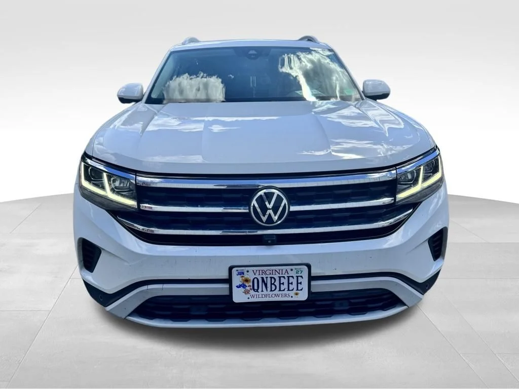 Used 2021 White Volkswagen SEL Premium image 8