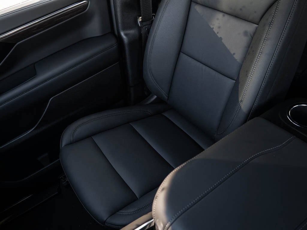 New 2026 Black Chevrolet LT image 27