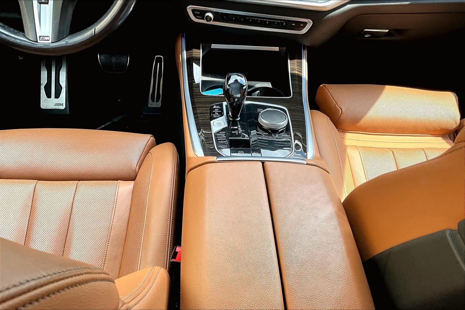 Used 2021 Arctic Gray Metallic BMW M50i image 17