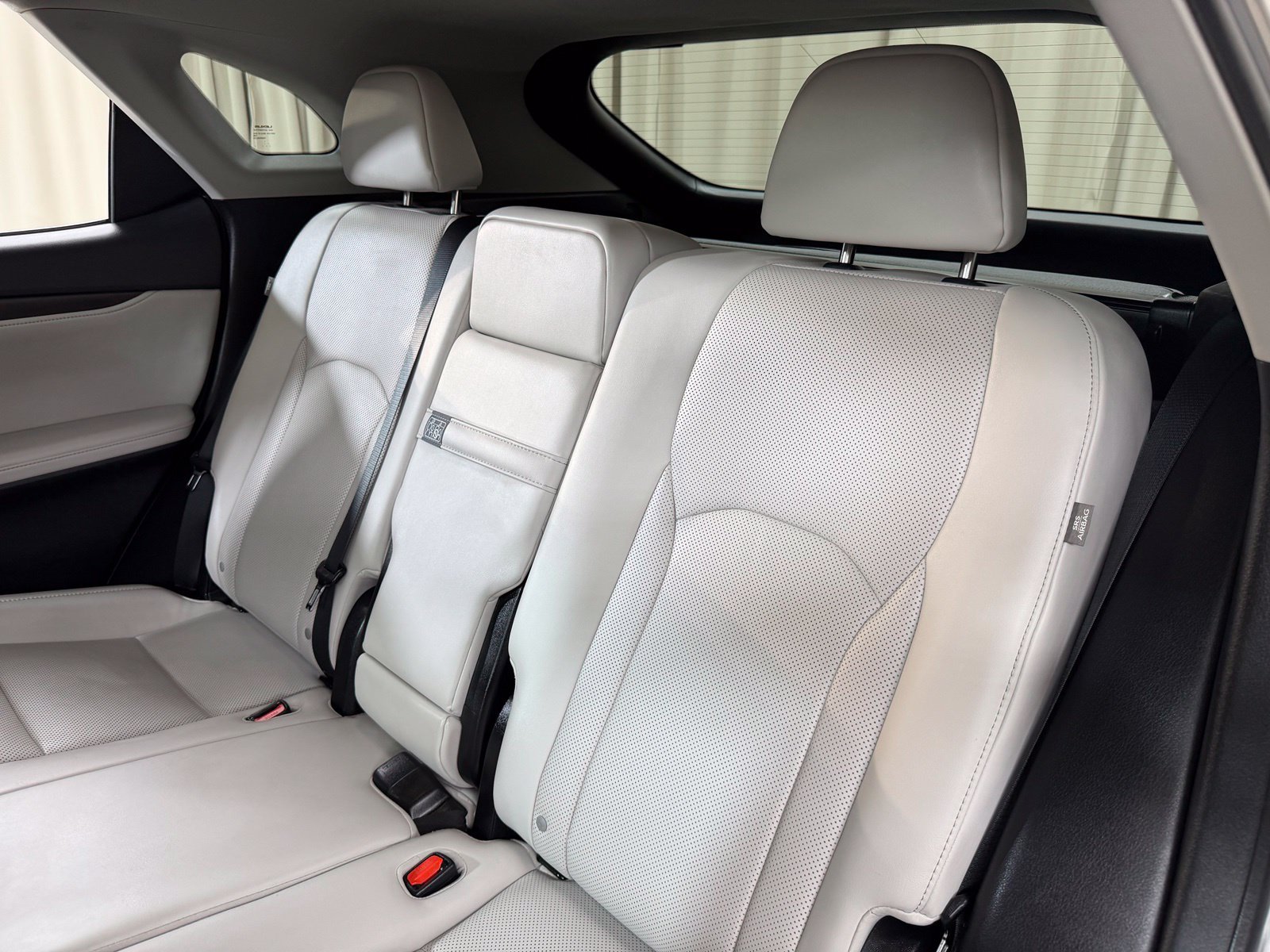 Used 2022 Silver Lexus 350 image 41