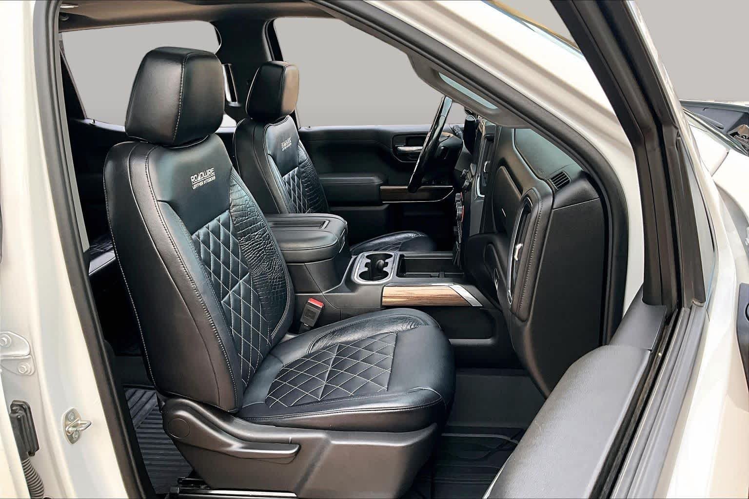 Used 2019 Summit White Chevrolet RST image 9