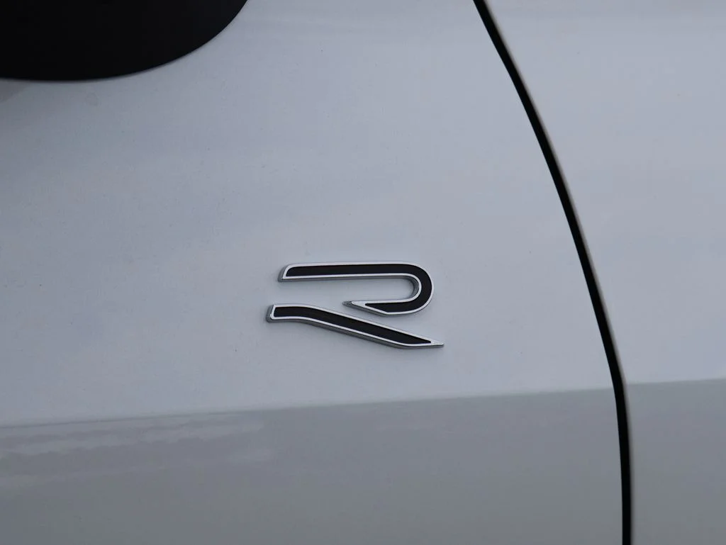 New 2026 White Volkswagen 2.0T SE R-Line Black image 37