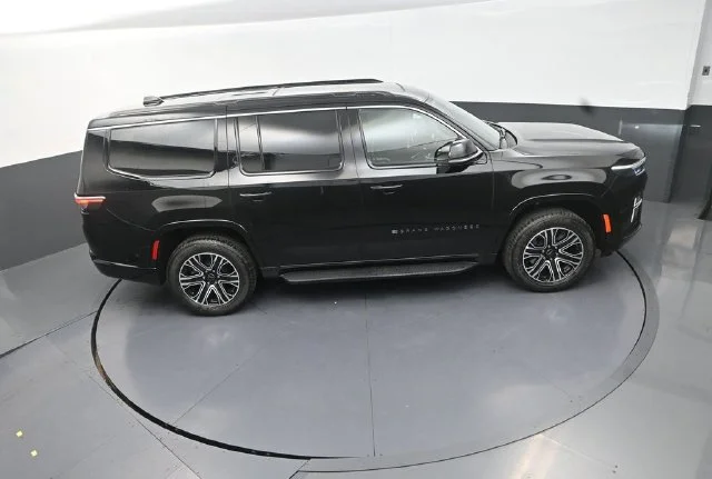 New 2026 High Gloss Black Exterior Paint Jeep  image 17