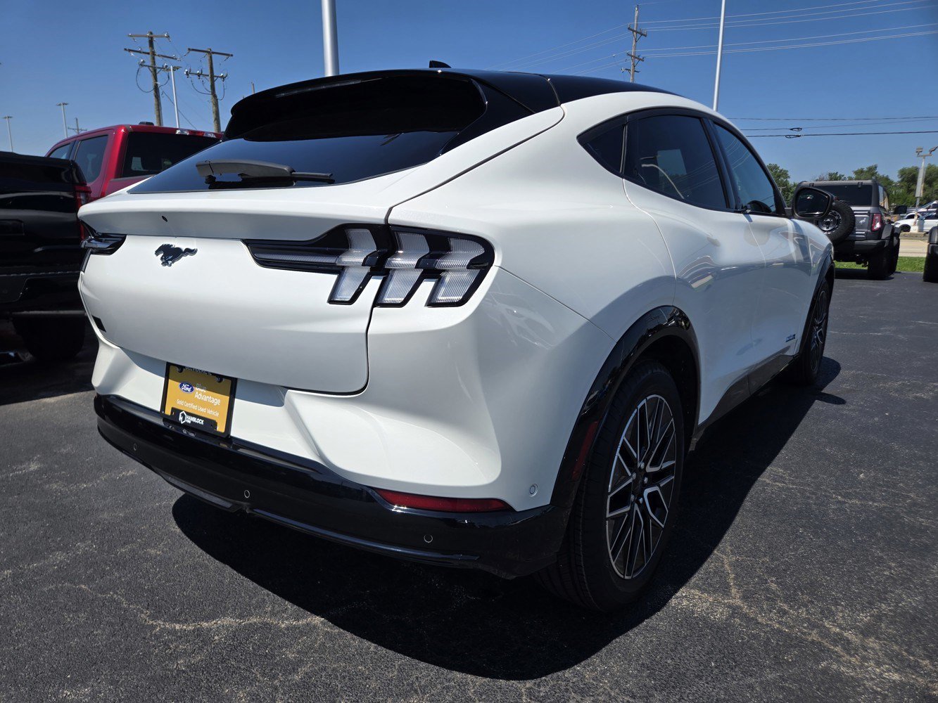 Used 2024 White Ford Premium image 43