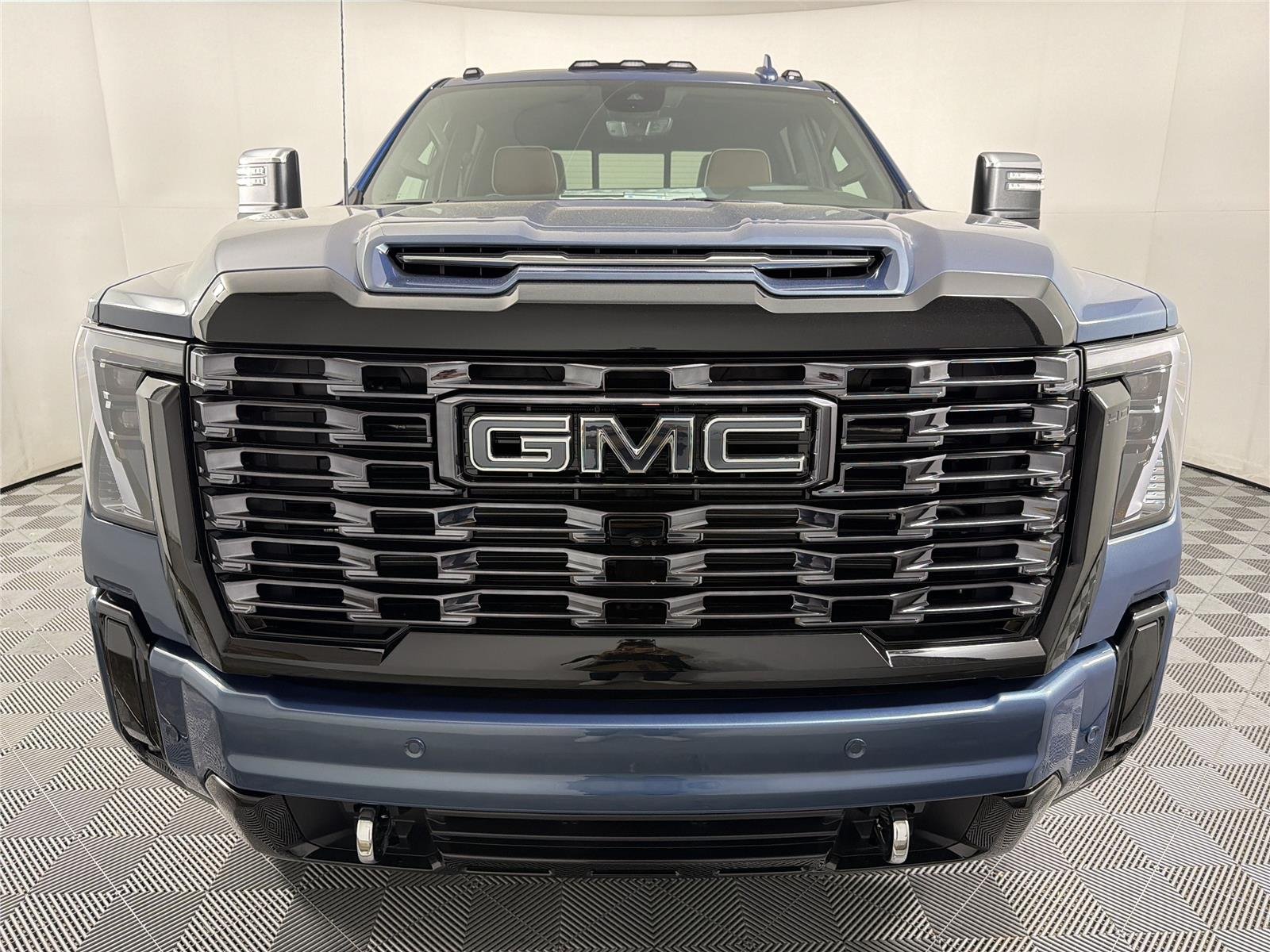 2026 GMC Sierra 2500HD Denali Ultimate - Photo 2