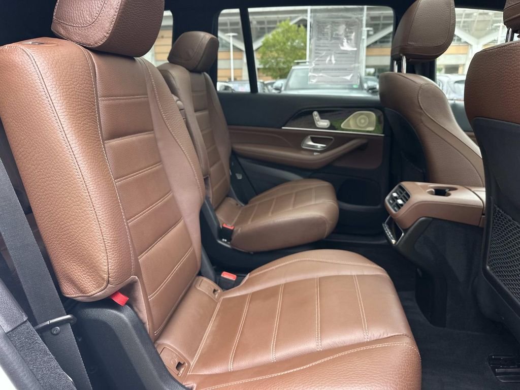Certified Used 2024  Mercedes-Benz GLS 450 image 12