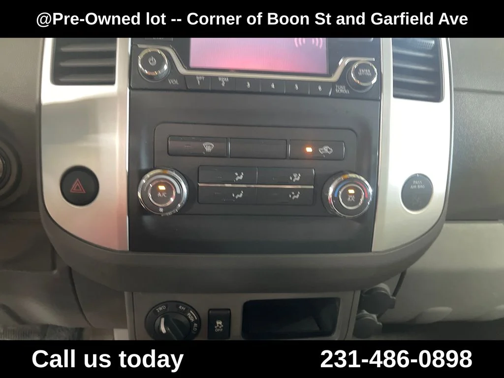 Used 2016 Brown Nissan SV image 19