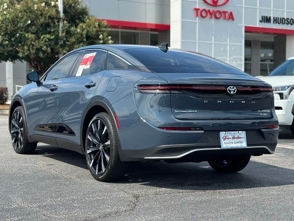 New 2026 White Toyota Platinum image 9
