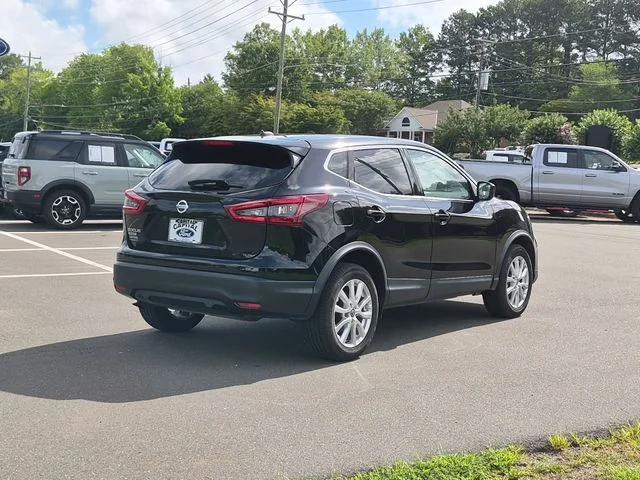Used 2021 Black Nissan S image 13