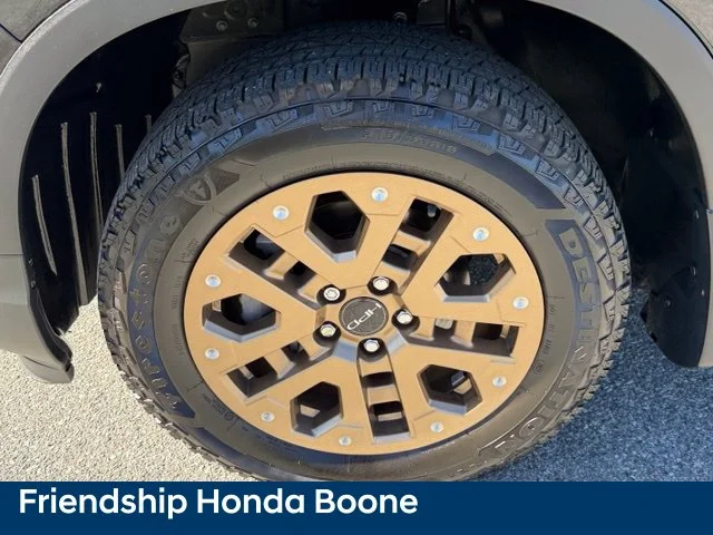Used 2023 Black Honda RTL image 9