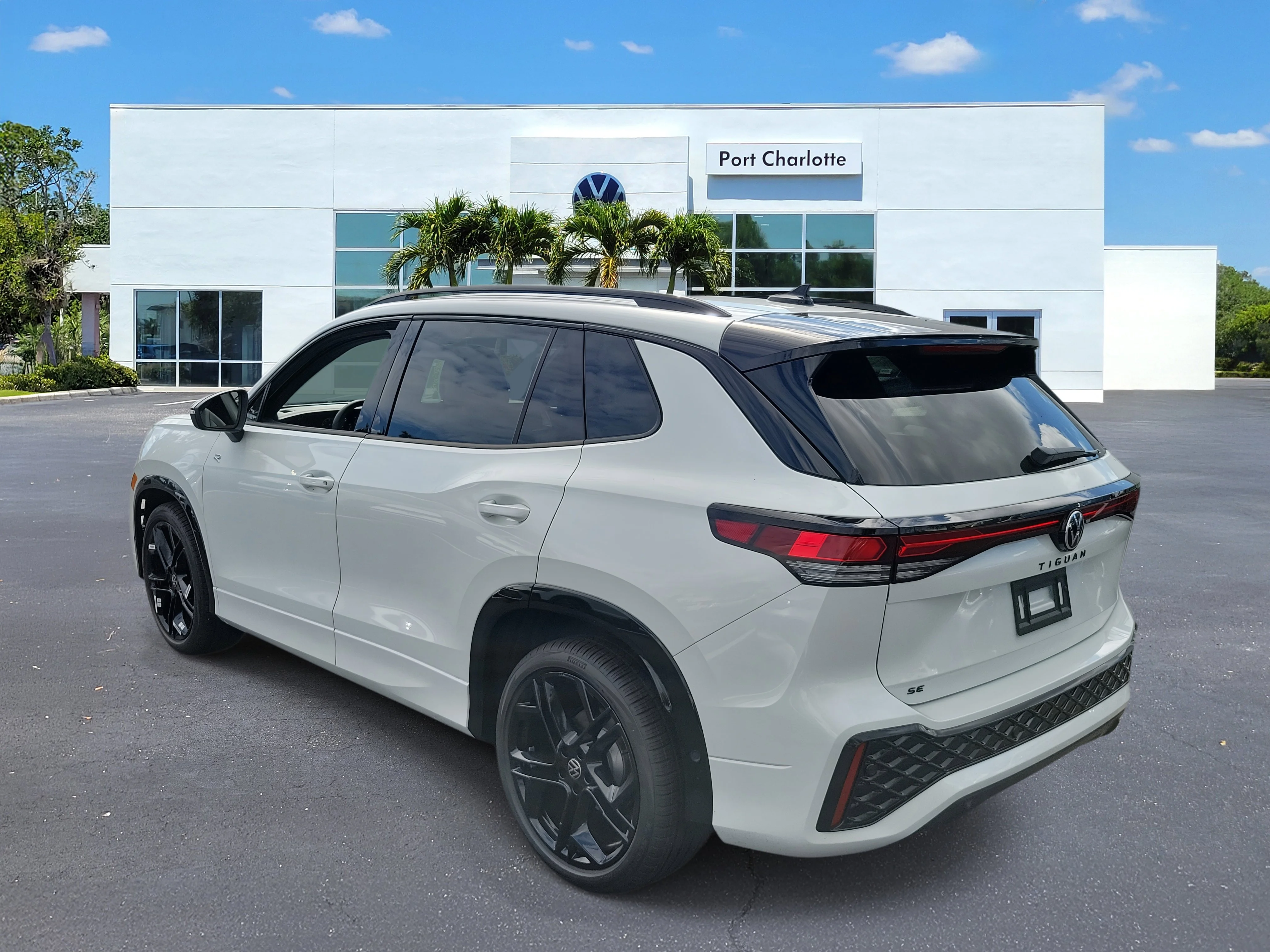 2026 Volkswagen Tiguan SE R-LINE BLACK - Photo 34