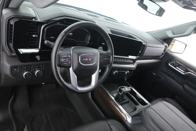 Used 2025 Black GMC Elevation image 16