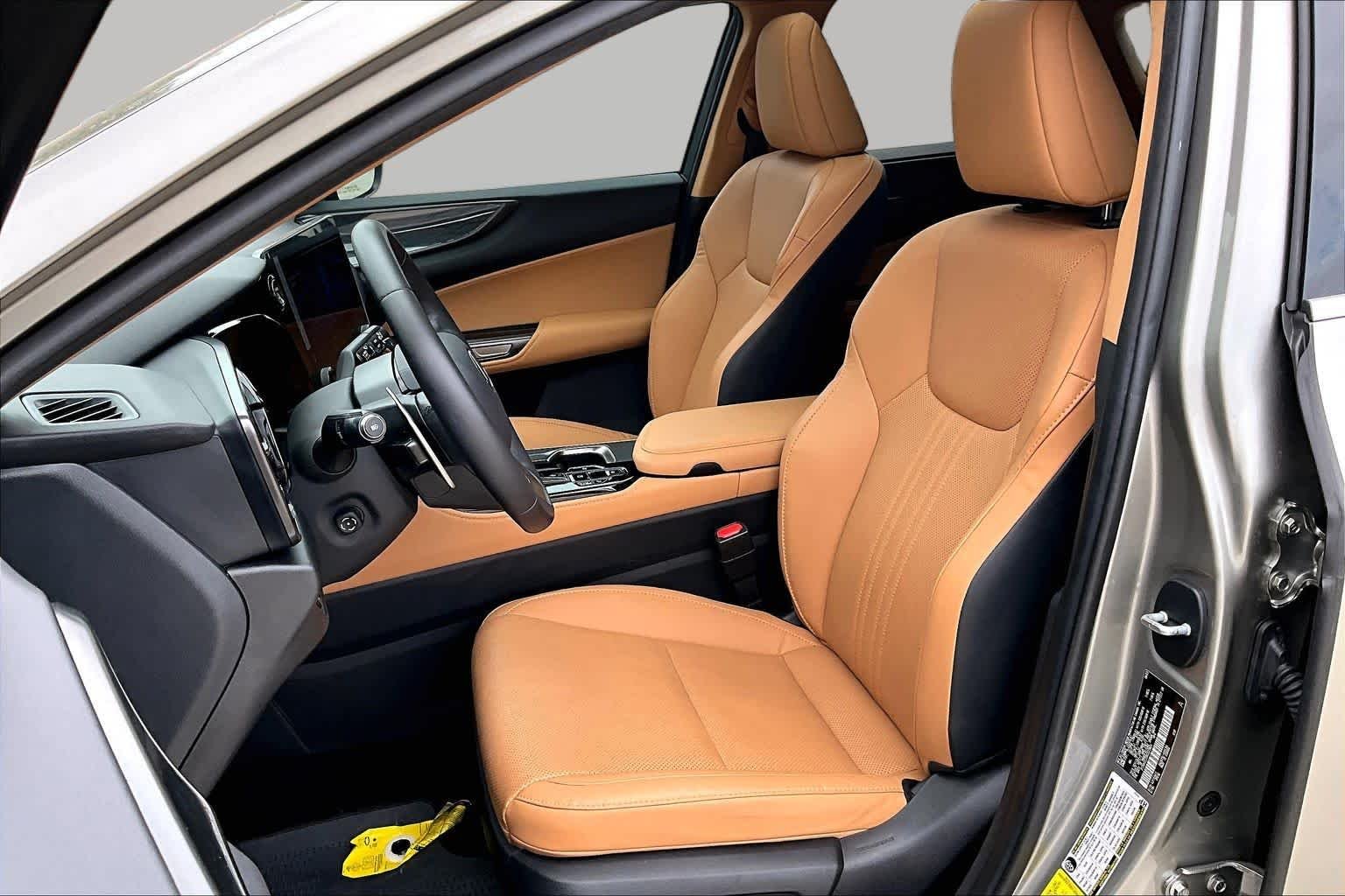 Used 2024 Atomic Silver Lexus Premium image 8