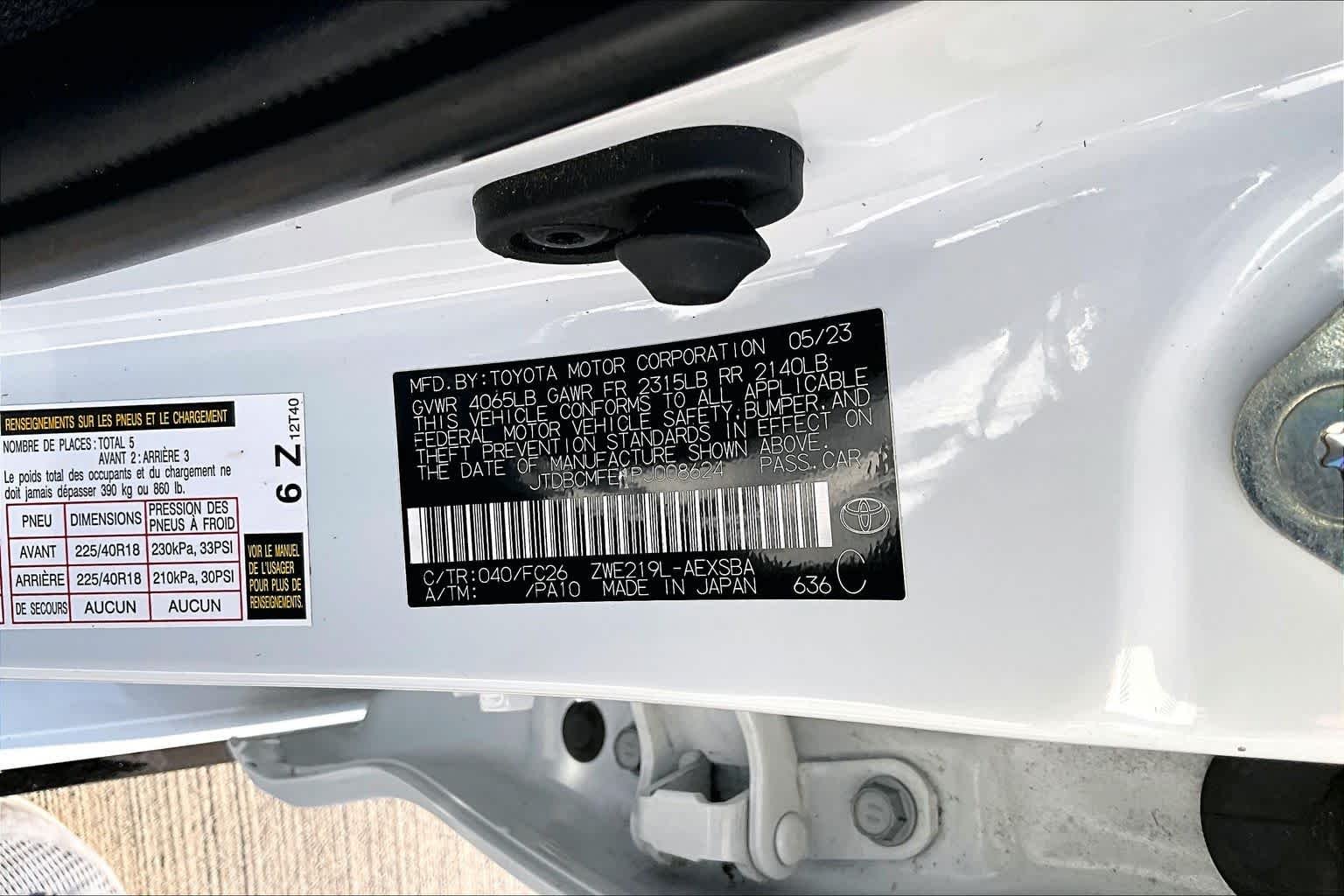 Used 2023 Ice Cap Toyota Hybrid SE image 31