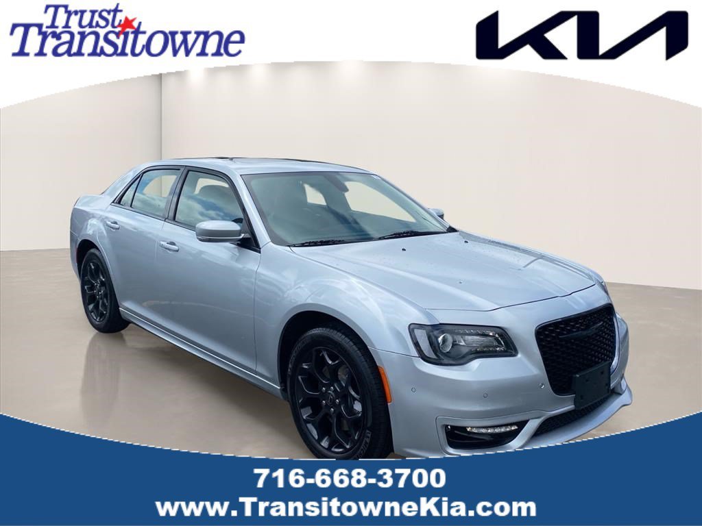 2022 Chrysler 300 Touring L AWD's photo