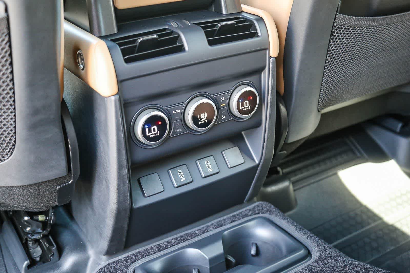 New 2026 Fuji White Land Rover X-Dynamic SE image 19
