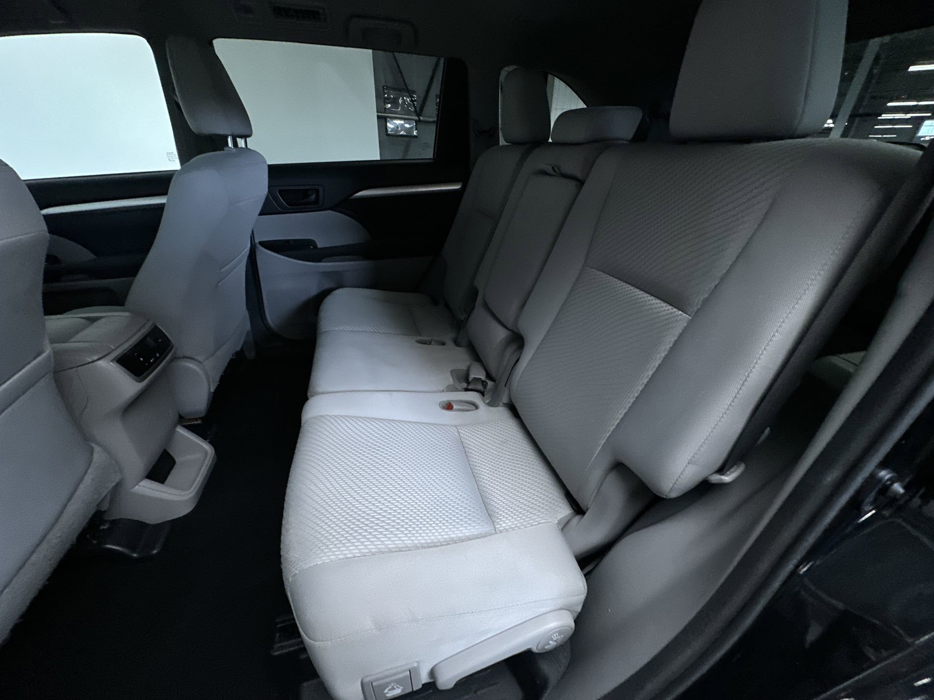 Used 2017 Midnight Black Metallic Toyota LE image 21