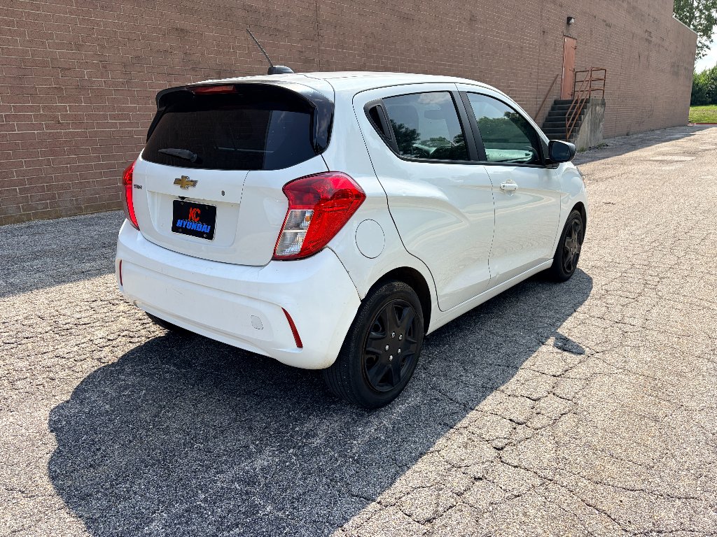 Used 2019 Summit White Chevrolet LS image 5