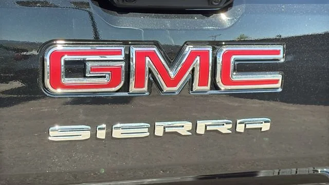 New 2026 Onyx Black GMC Elevation image 28