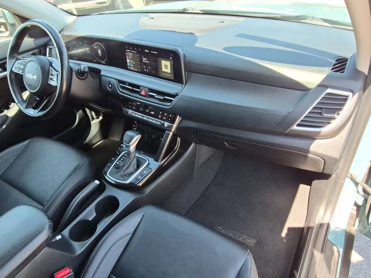 Used 2024 Green Kia EX image 28