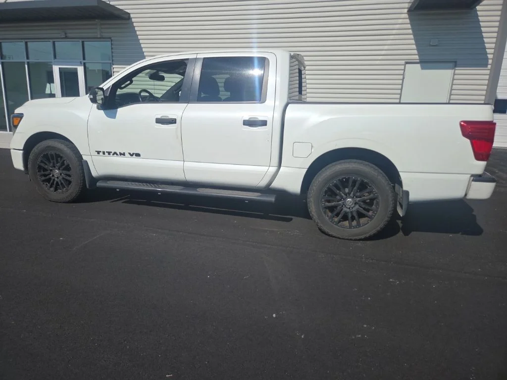 Used 2018 White Nissan SV image 10