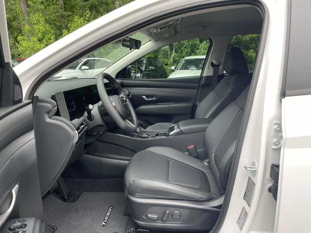 New 2026 White Hyundai SEL image 16