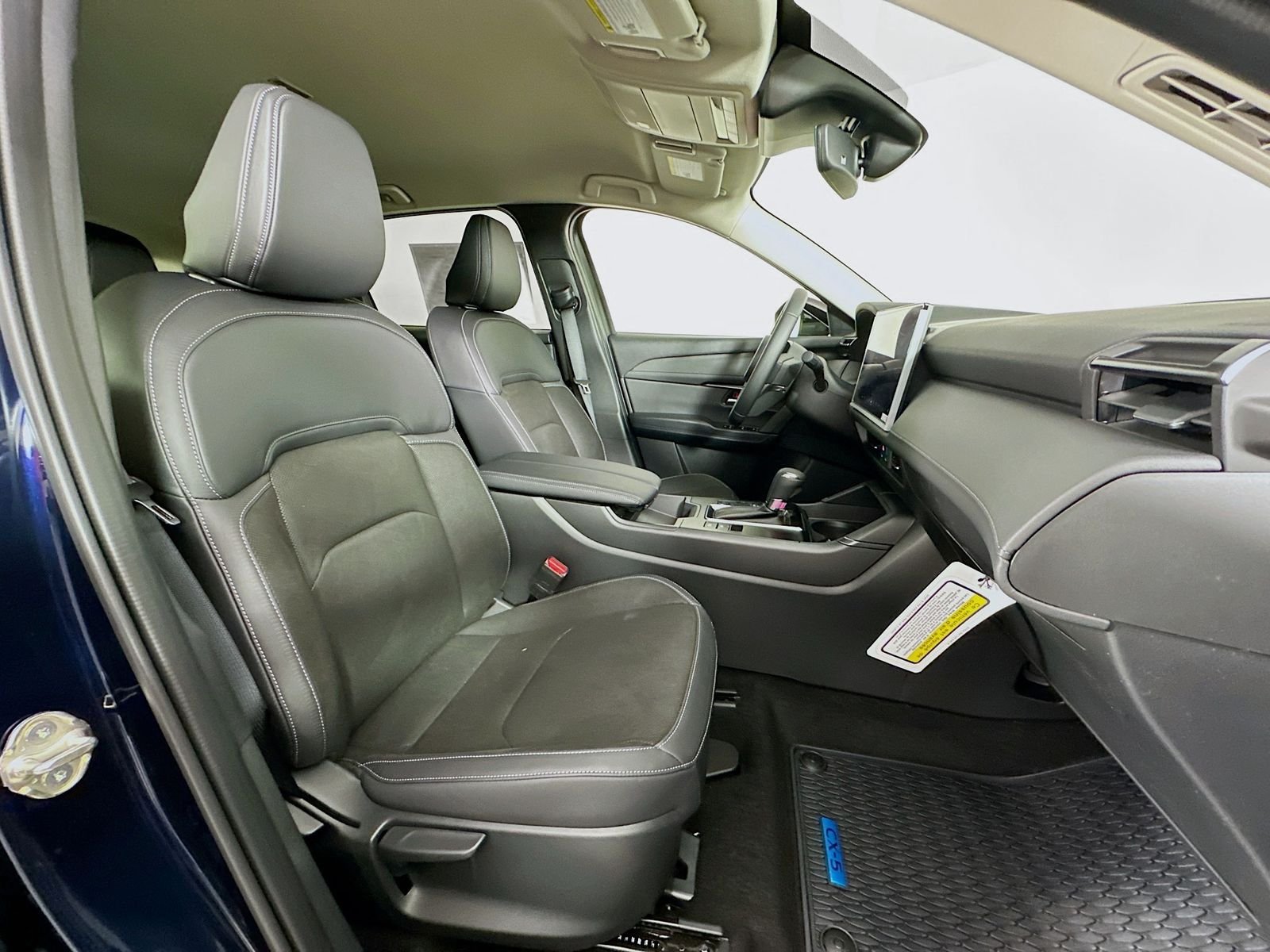 New 2026 Navy Blue Mica Mazda 2.5 S Select AWD image 27