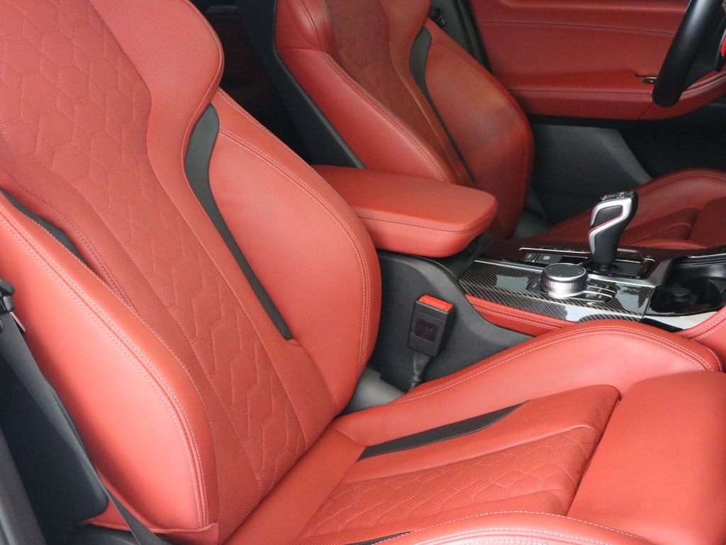 Used 2021 White BMW M image 30