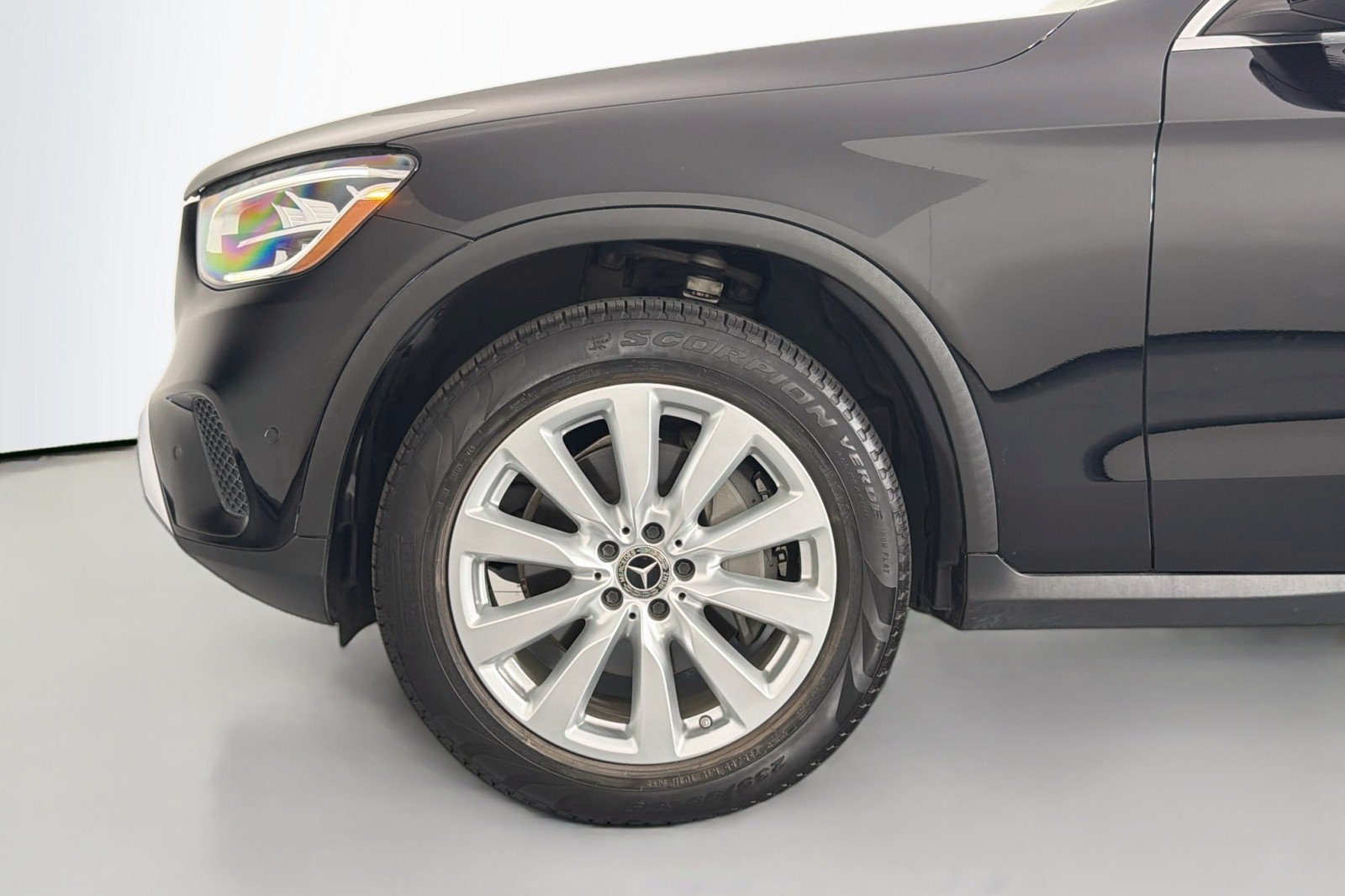 Used 2021 Black Mercedes-Benz 300 image 10