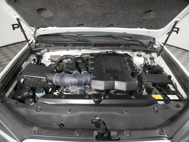 Certified Used 2022 Blizzard Pearl Toyota Limited image 32