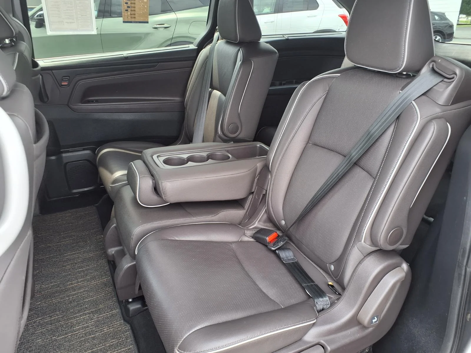 Used 2023 Lunar Silver Metallic Honda Elite image 7