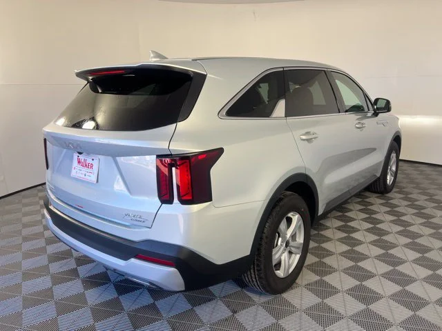 2026 Kia Sorento LX - Photo 7
