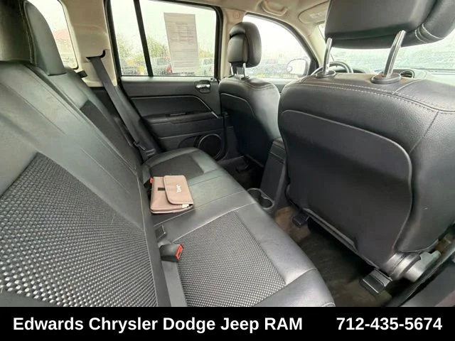 Used 2017 Red Jeep Sport image 26