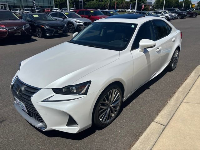 Used 2017 White Lexus 200t image 3