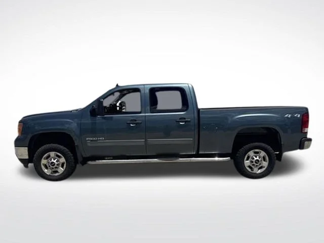 Used 2011 Gray GMC SLE image 8