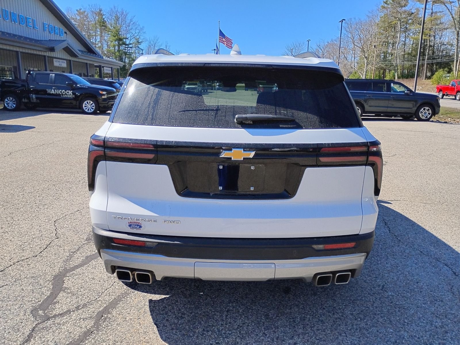 Used 2025 White Chevrolet LT image 5