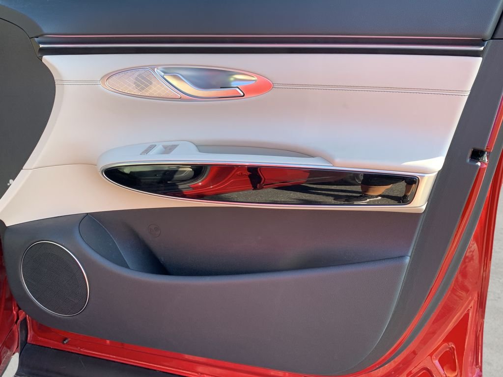 2026 GENESIS GV70 Standard - Photo 40