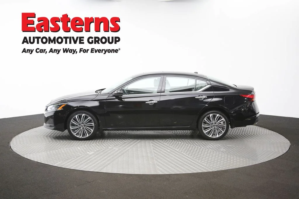 Used 2024 Black Nissan 2.5 SL image 60