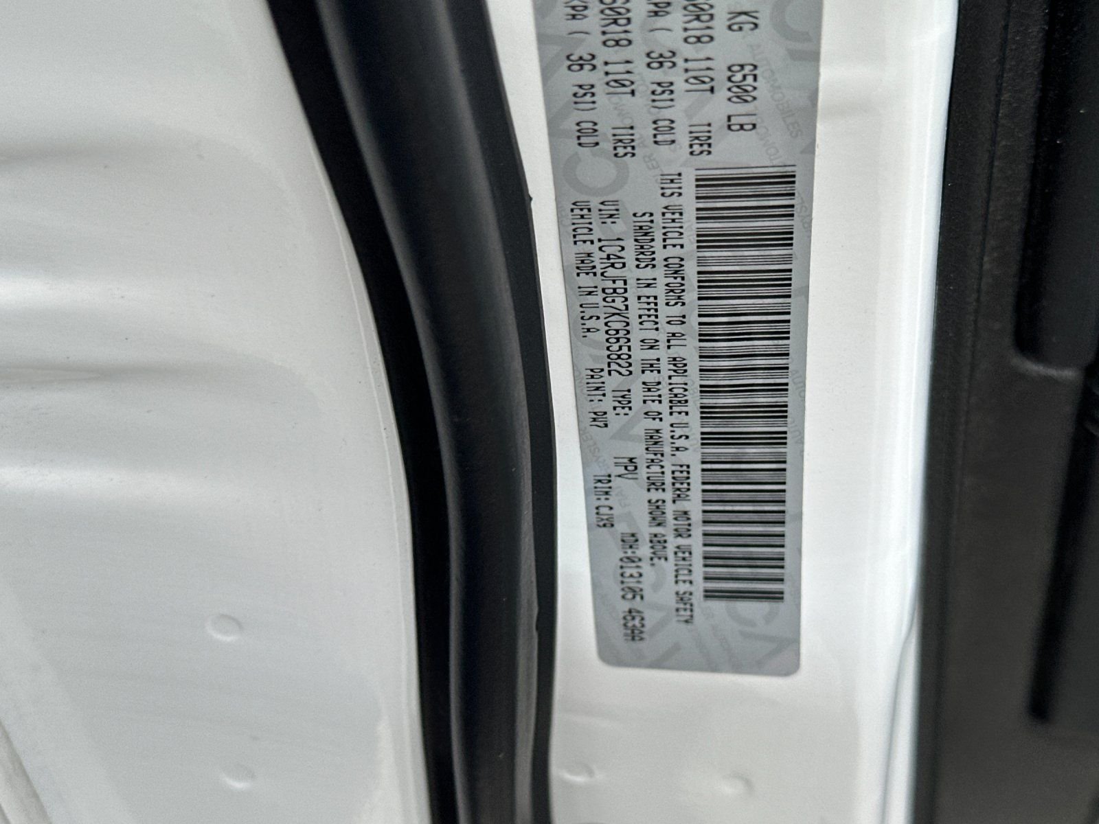 Used 2019 Bright White Clearcoat Jeep Limited image 26