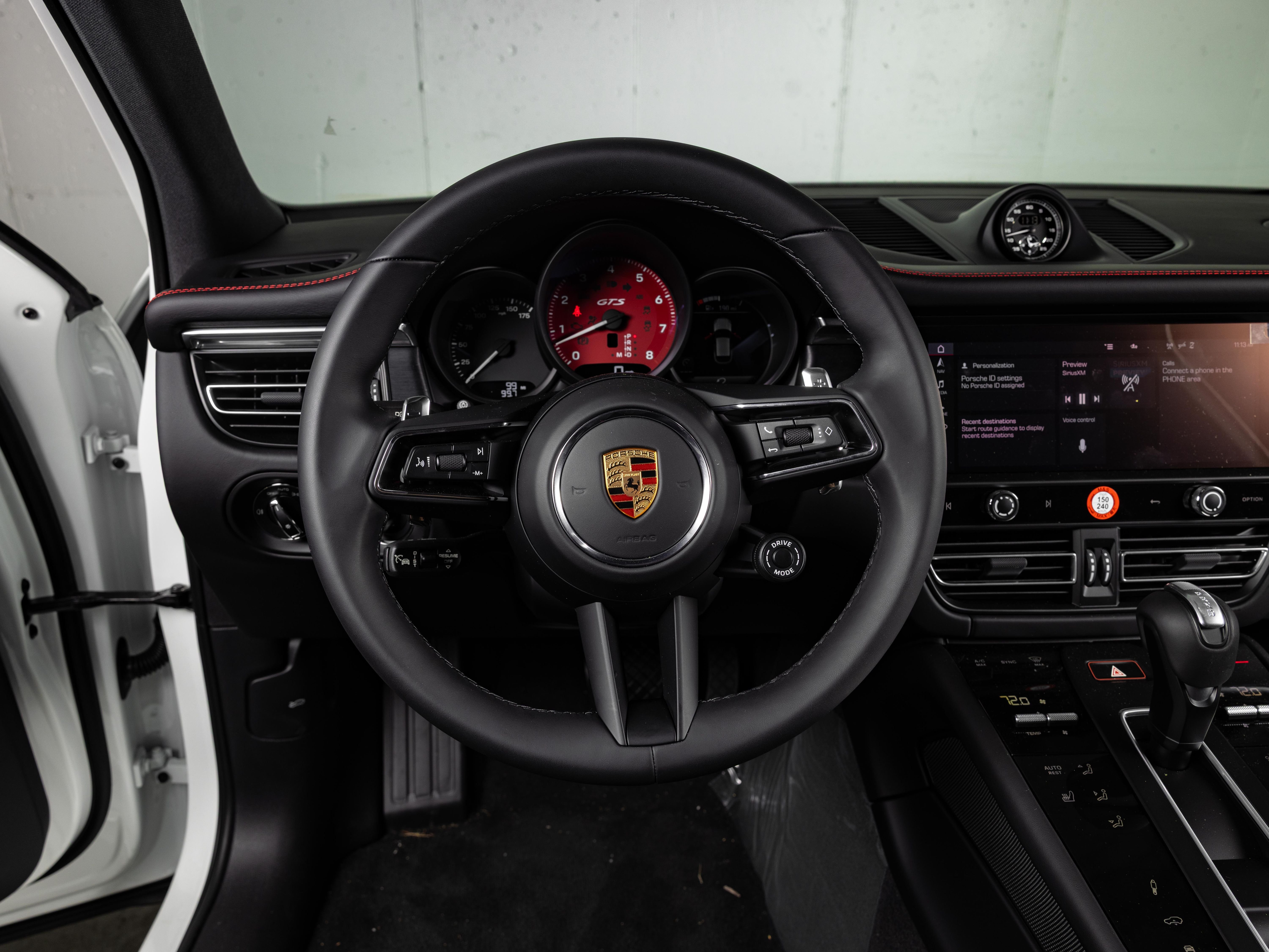 2026 Porsche Macan GTS - Photo 25