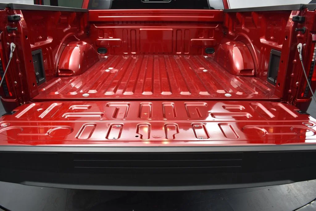 New 2026 Ruby Red Metallic Ford XLT image 21
