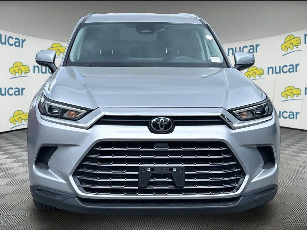 Used 2025 Silver Toyota XLE image 2