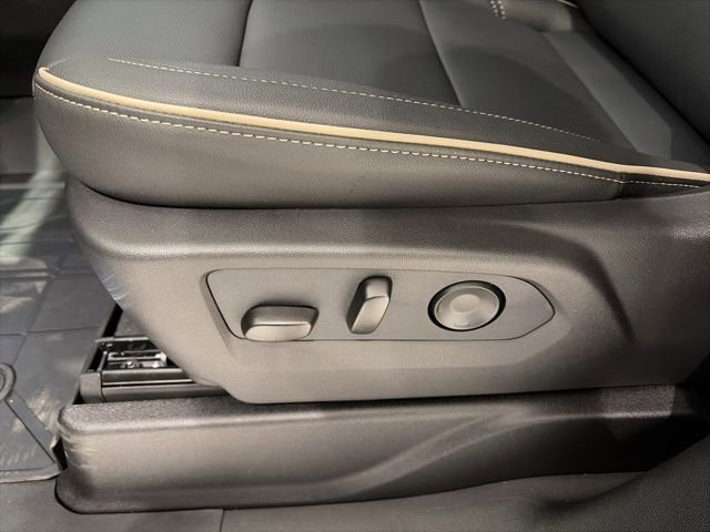 2026 Chevrolet Suburban Premier - Photo 12