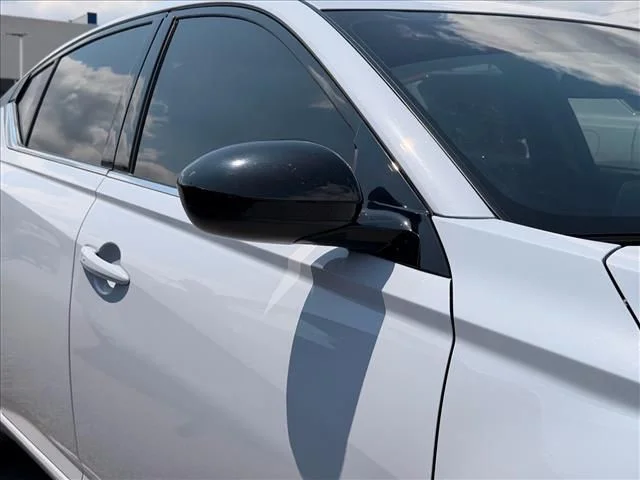 Used 2023 Gray Nissan 2.5 SR image 10